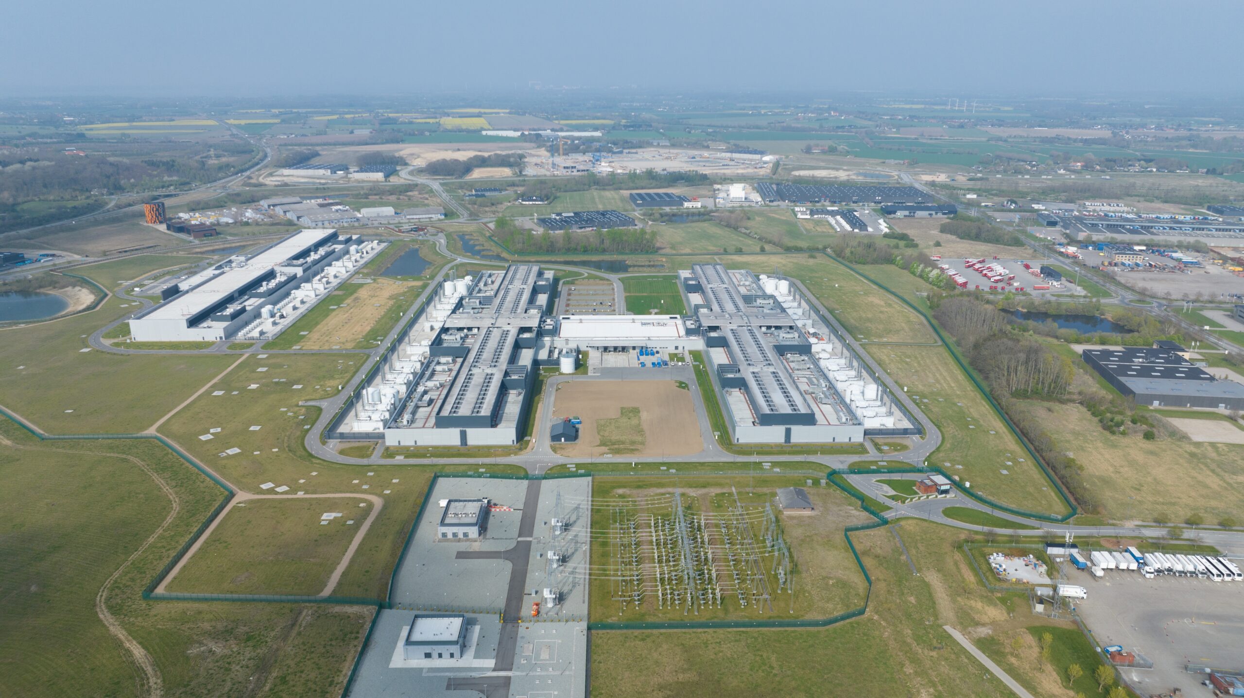 A lean climate adaptation strategy can reduce disruption-related losses for data centers